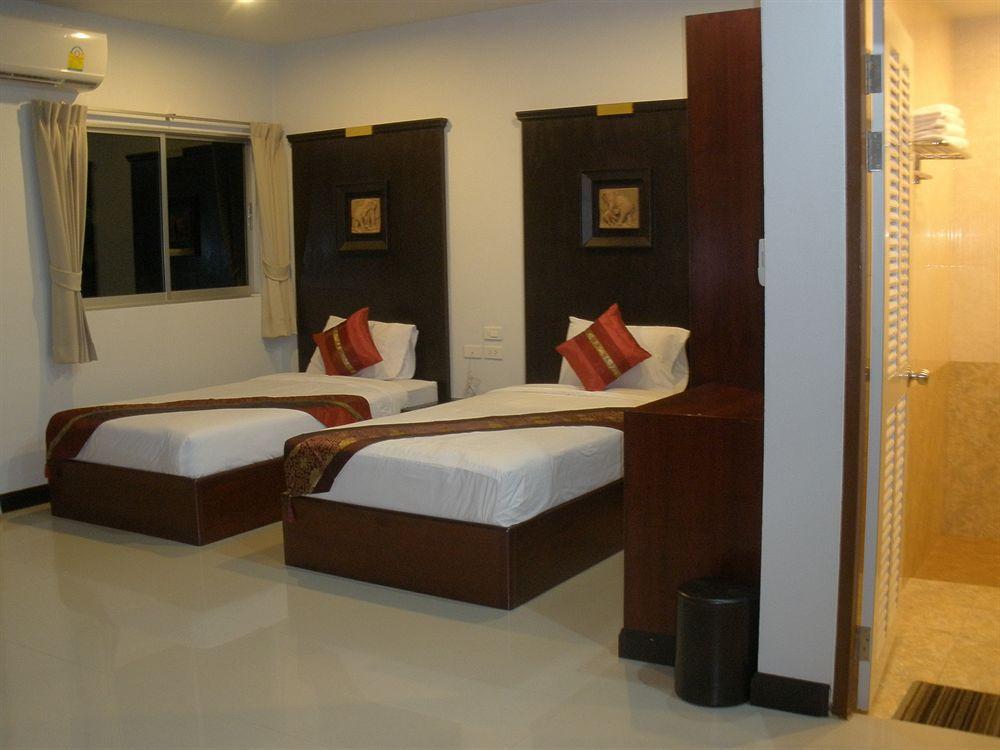 דירות Phuket C.A.P Mansion מראה חיצוני תמונה