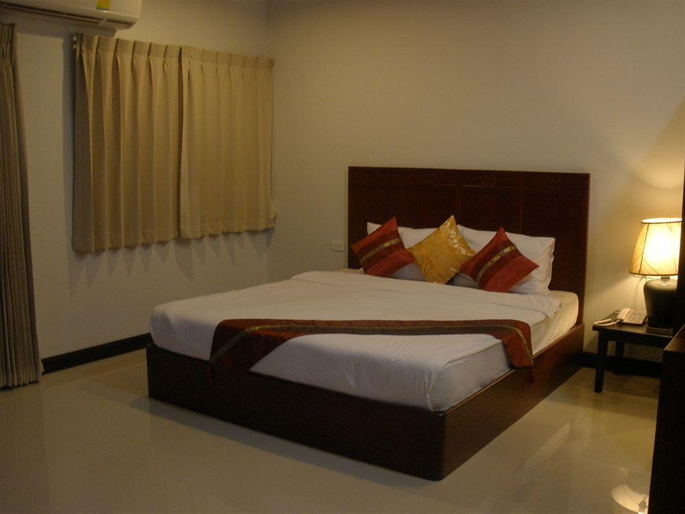 דירות Phuket C.A.P Mansion מראה חיצוני תמונה