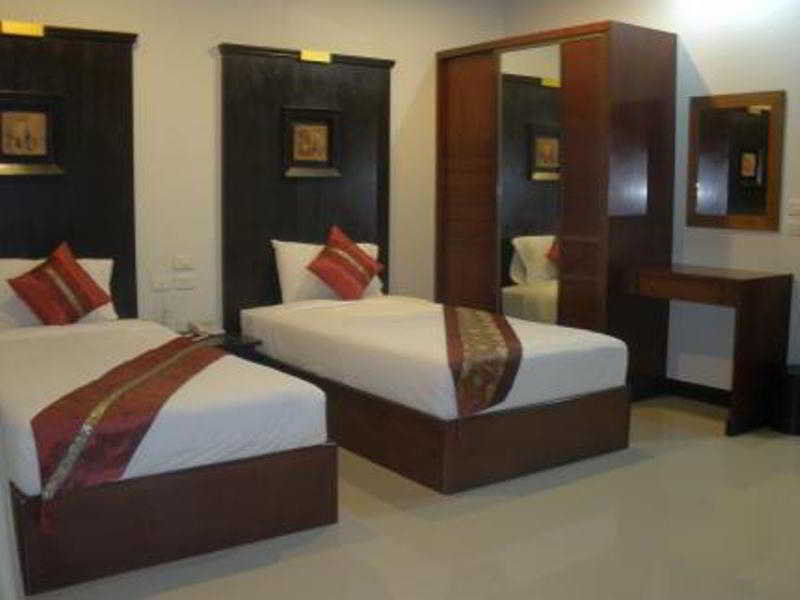 דירות Phuket C.A.P Mansion מראה חיצוני תמונה